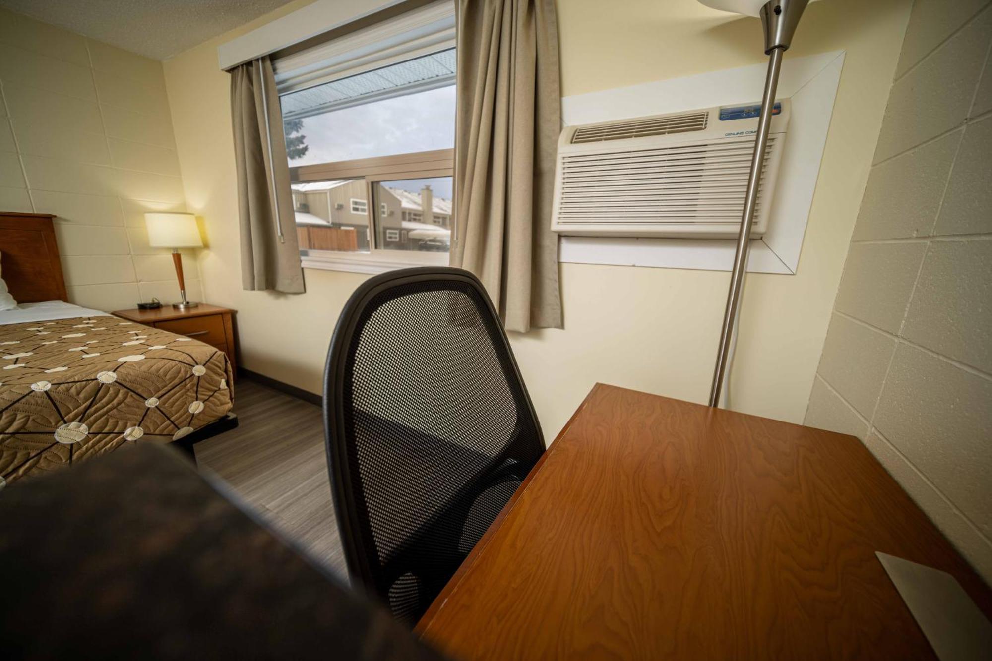 Northern Lights Inn Fort St. John 외부 사진