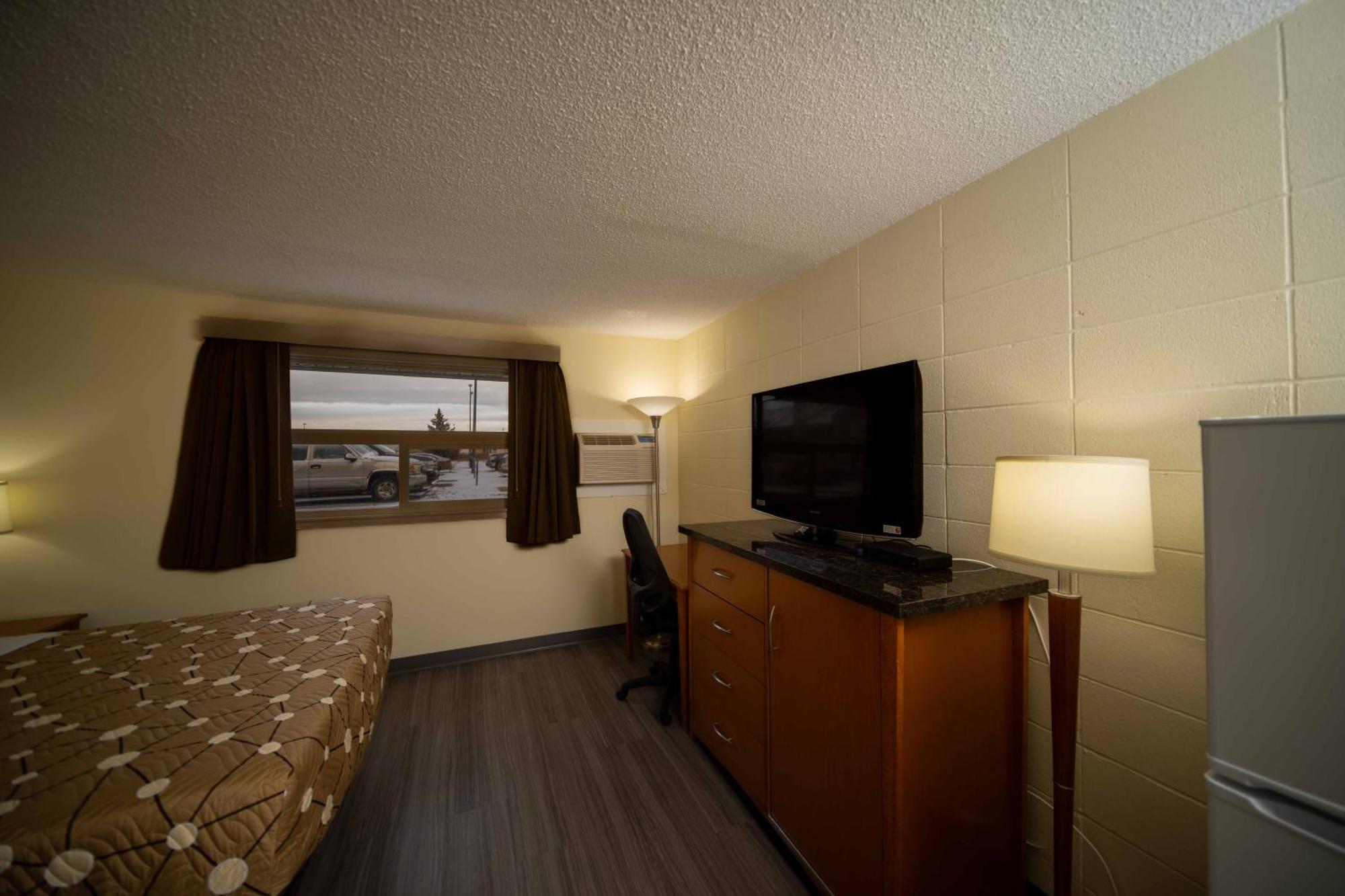 Northern Lights Inn Fort St. John 외부 사진