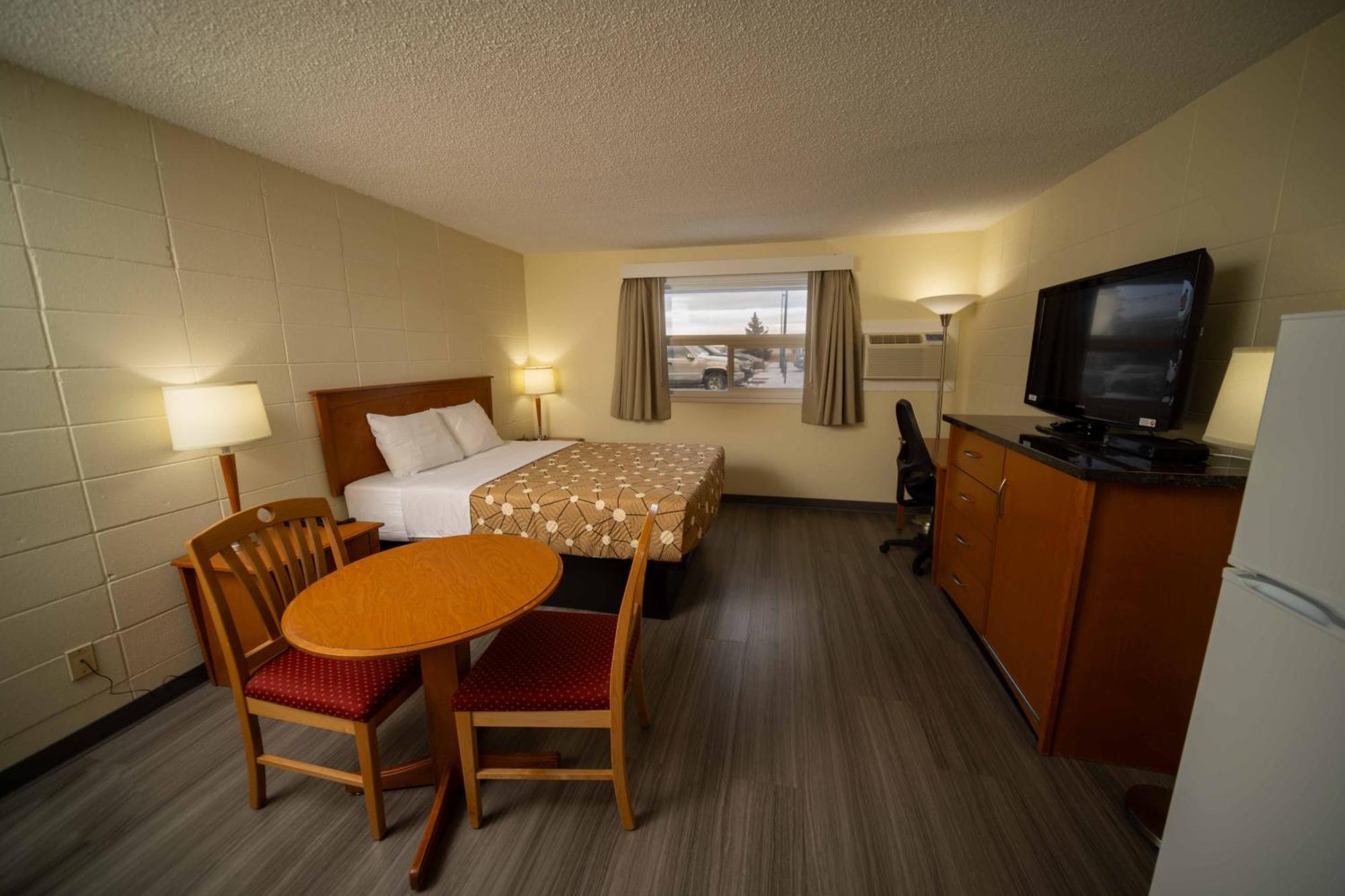 Northern Lights Inn Fort St. John 외부 사진