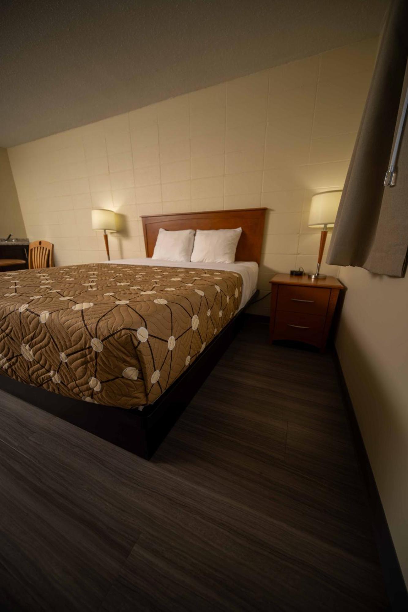 Northern Lights Inn Fort St. John 외부 사진