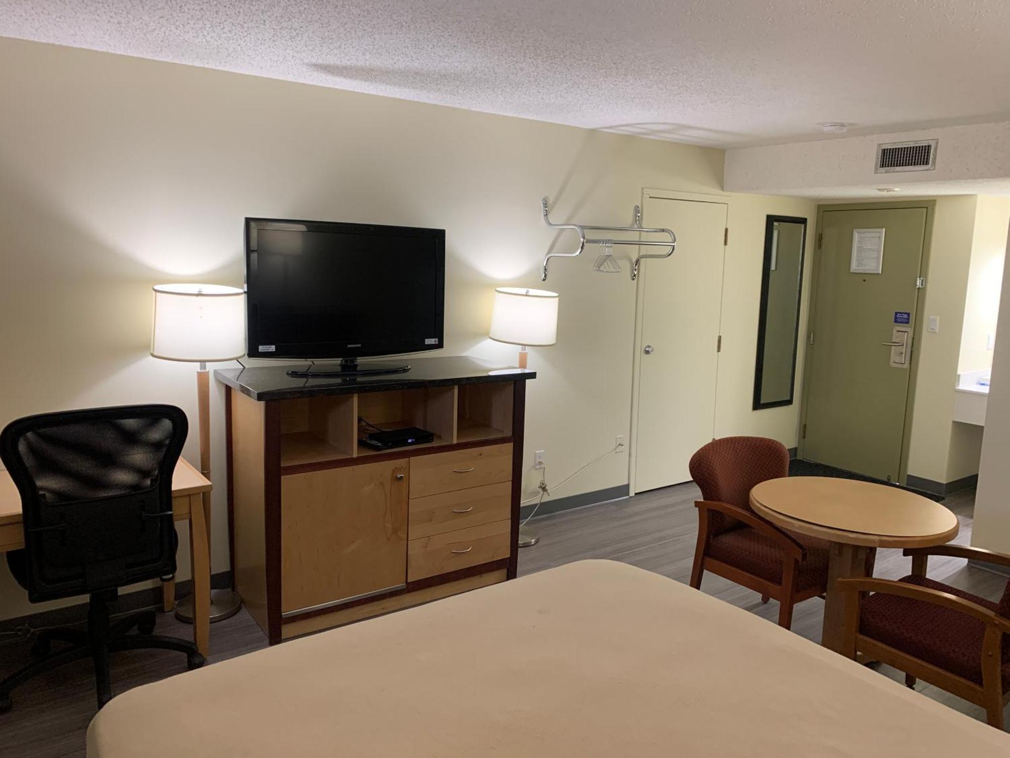 Northern Lights Inn Fort St. John 외부 사진